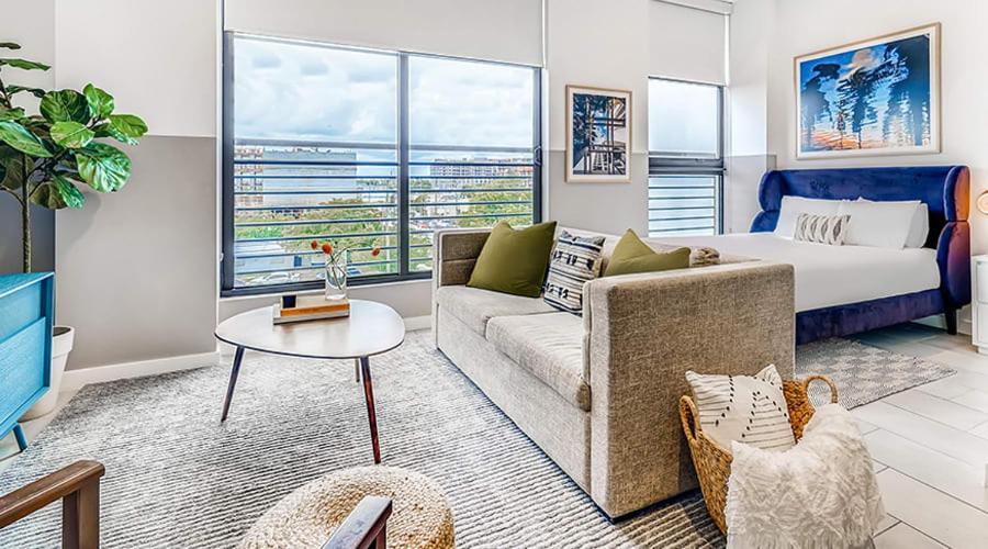 Sentral Studio Apt With Den In Wynwood Майами Экстерьер фото